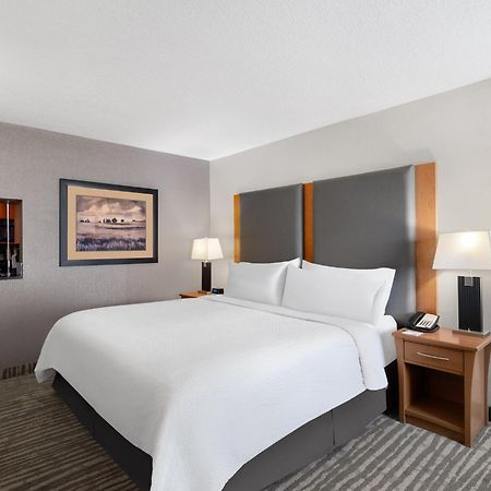 Holiday Inn Calgary Airport By Ihg Eksteriør billede